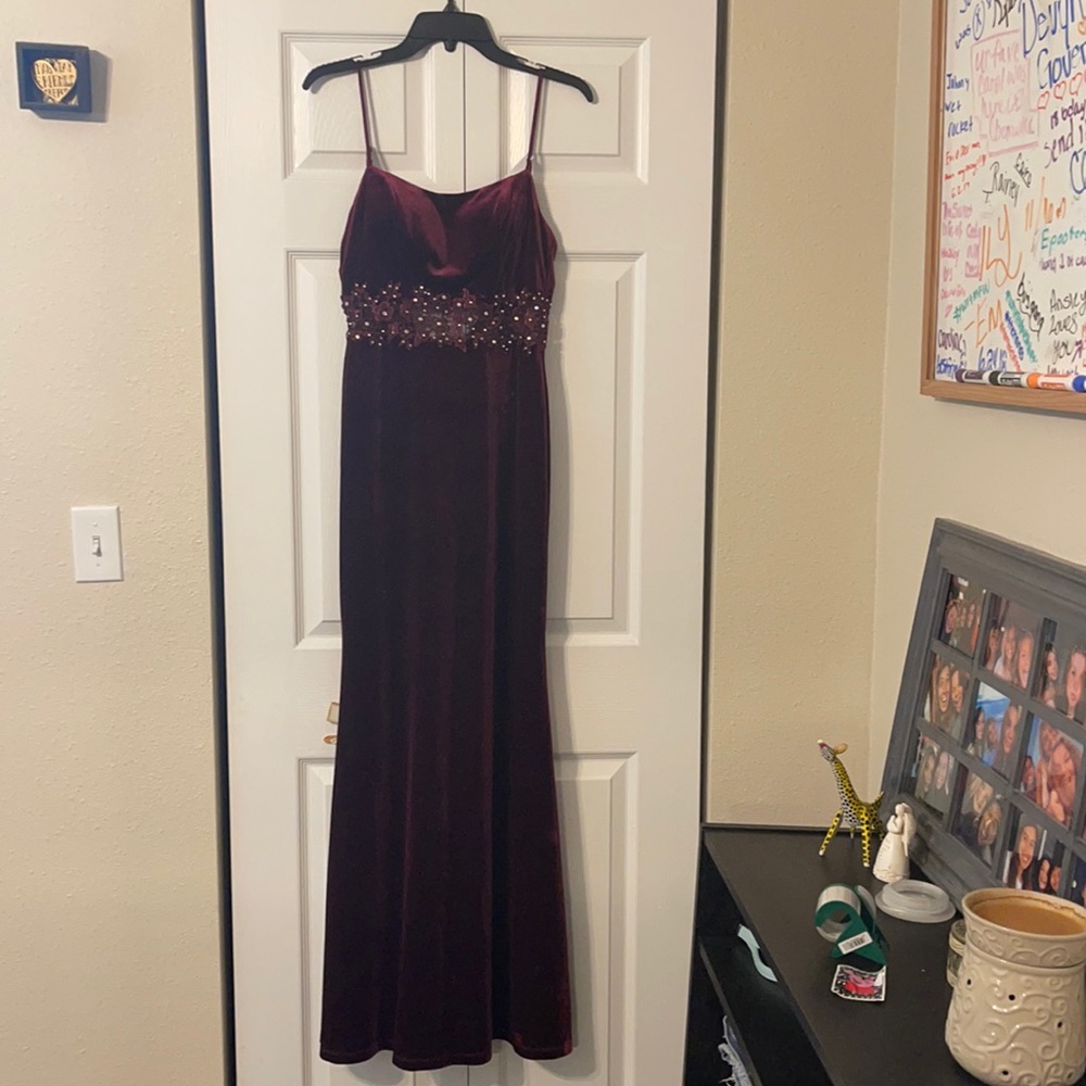 City Vibe, Long Dress, size 3